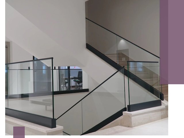 Стеклянные перила премиум-класса с установкой в Кизляре