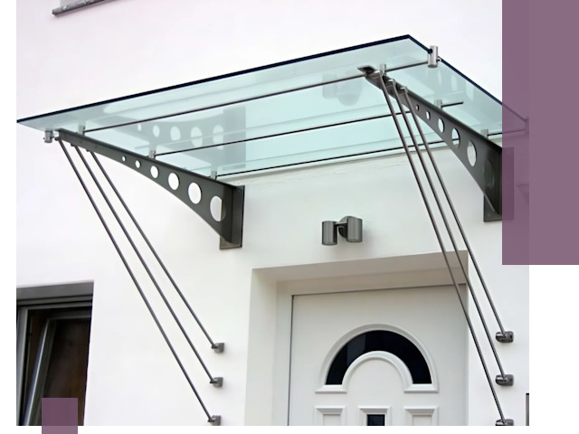 Козырьки над входом под ключ в Кизляре — изготовление и монтаж