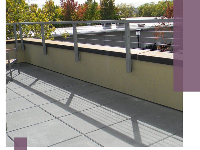 Металлические парапеты под ключ в Кизляре: монтаж и изготовление